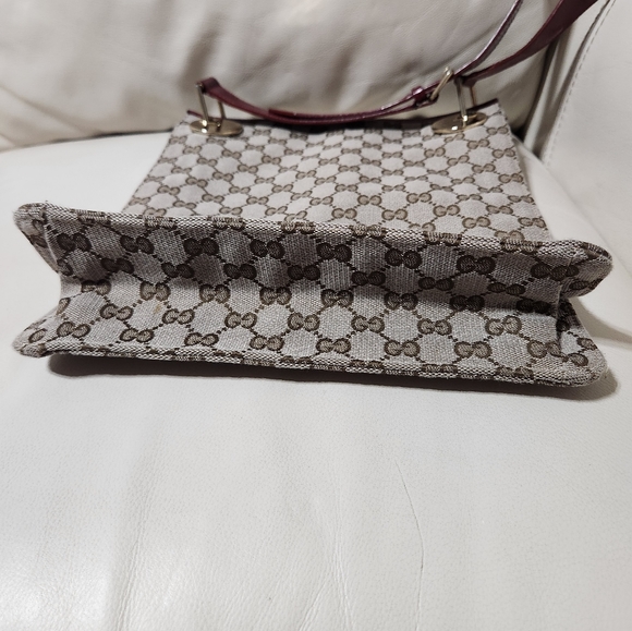 Authentic Gucci Eclipse Canvas Tote - Picture 6 of 10